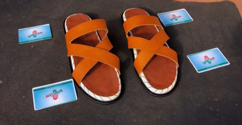 Cross Strap Leather Slide
